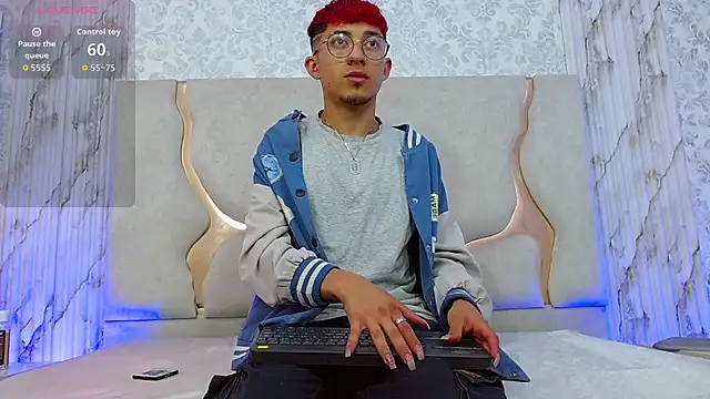 Snapshot of Axel_tay chatting on 01/09/26, 11:46 Axel tay online show from 01/09/26, 11:46