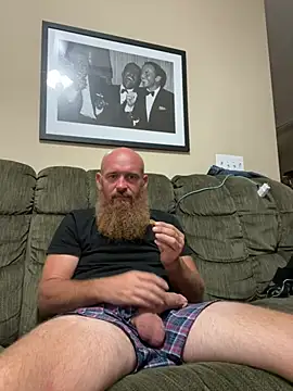 Snapshot of 32XRedBeard chatting on 07/09/26, 09:41 32XRedBeard online show from 07/09/26, 09:41
