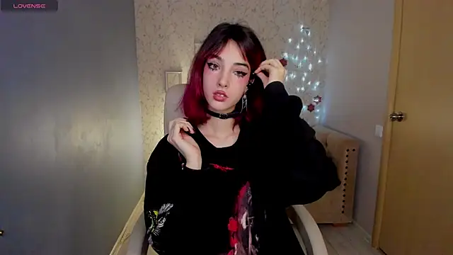 Snapshot of Ink__pleasure chatting on 01/10/25, 04:09 Ink pleasure online show from 01/10/25, 04:09