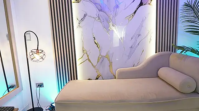 Emma Walkerr  online show from 02/28/26, 07:15