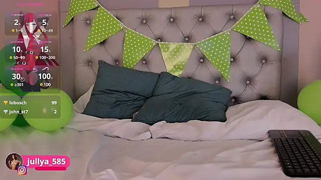 Jullya x online show from 03/18/25, 02:59