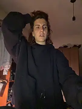 Snapshot of Zou77777 chatting on 10/31/25, 06:14 Zou77777 online show from 10/31/25, 06:14