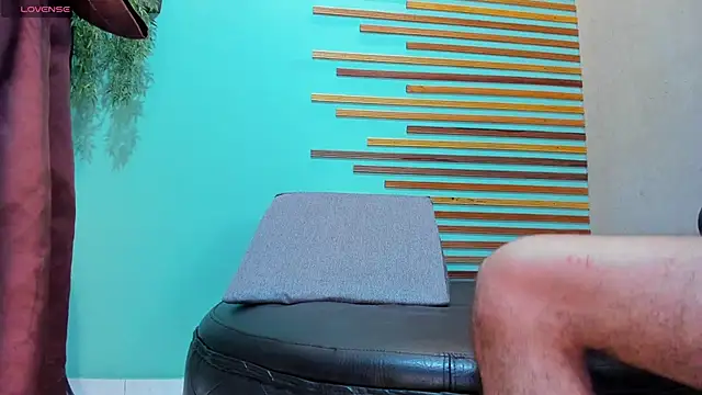 cristal antoni online show from 02/22/25, 01:24