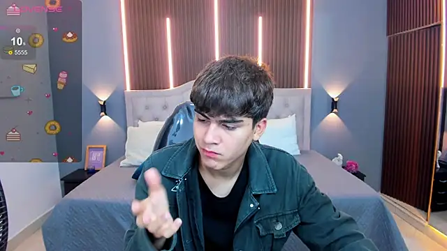 Tommy18   online show from 11/23/25, 03:39