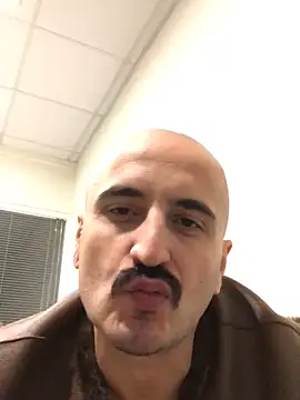 ilmaestoso online show from 01/06/25, 11:42