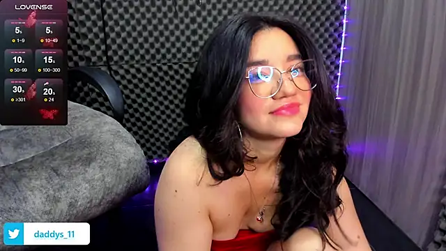 Snapshot of lilihot_ chatting on 03/19/25, 05:39 lilihot online show from 03/19/25, 05:39
