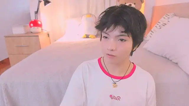 AllanYong18 online show from 02/19/26, 12:56