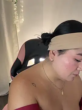 karla hotgirl online show from 03/03/26, 01:45