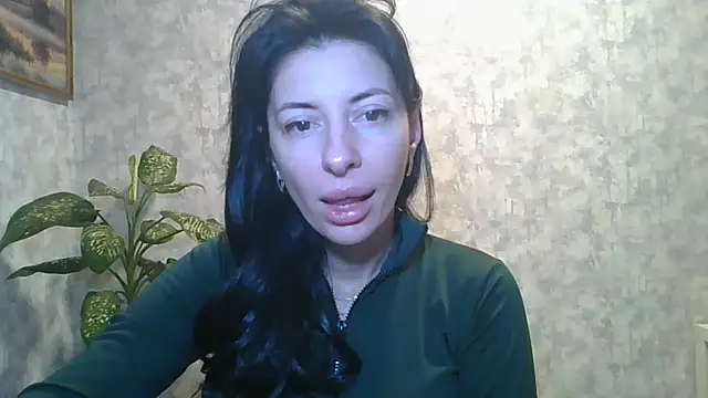 Snapshot of LissaBlossom chatting on 10/09/25, 03:48 LissaBlossom online show from 10/09/25, 03:48