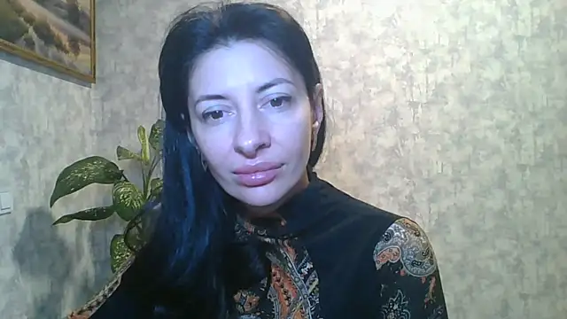 Snapshot of LissaBlossom chatting on 10/10/25, 04:00 LissaBlossom online show from 10/10/25, 04:00