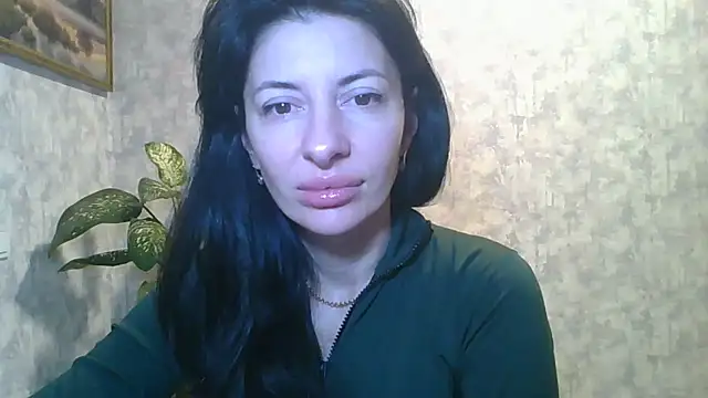 Snapshot of LissaBlossom chatting on 10/20/25, 04:35 LissaBlossom online show from 10/20/25, 04:35