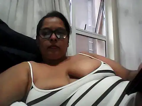 Snapshot of Razziakhan69 chatting on 02/06/25, 04:25 Razziakhan69 online show from 02/06/25, 04:25