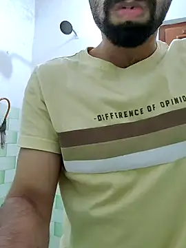 TOPMOON001 online show from 11/16/25, 06:57