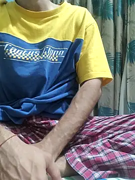 TOPMOON001 online show from 03/25/26, 07:31