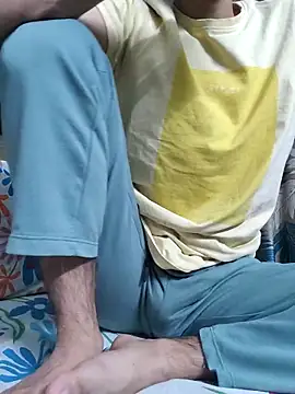 TOPMOON001 online show from 03/26/26, 07:19