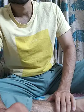 TOPMOON001 online show from 04/01/26, 07:44