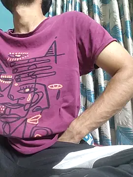 TOPMOON001 online show from 04/08/26, 08:20