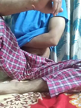 TOPMOON001 online show from 04/17/26, 07:28