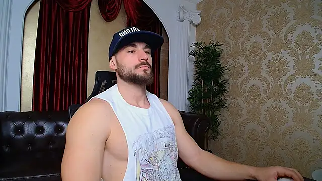 Snapshot of AdamJamesonn chatting on 02/04/25, 06:25 AdamJamesonn online show from 02/04/25, 06:25