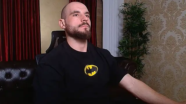 Snapshot of AdamJamesonn chatting on 03/07/25, 12:45 AdamJamesonn online show from 03/07/25, 12:45