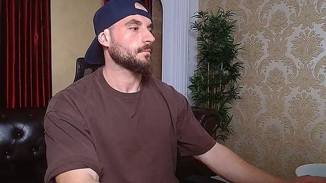 Snapshot of AdamJamesonn chatting on 03/15/25, 09:19 AdamJamesonn online show from 03/15/25, 09:19