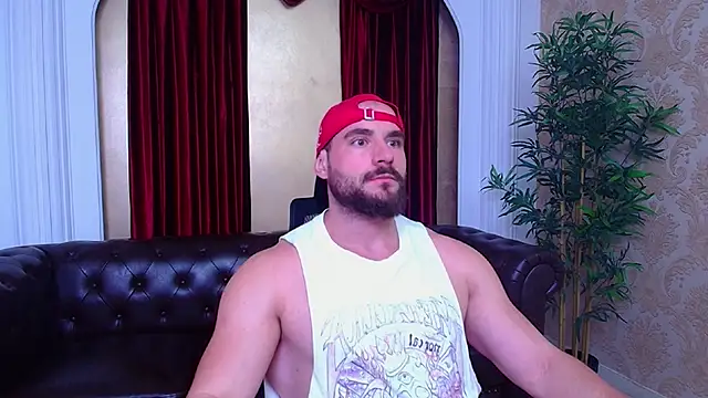 Snapshot of AdamJamesonn chatting on 09/17/25, 04:58 AdamJamesonn online show from 09/17/25, 04:58