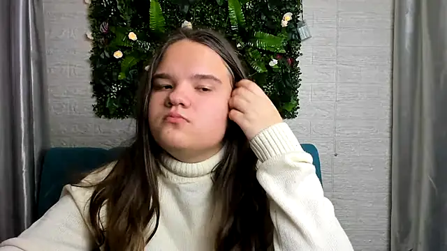 Snapshot of AdeleCruz chatting on 01/08/25, 01:09 AdeleCruz online show from 01/08/25, 01:09