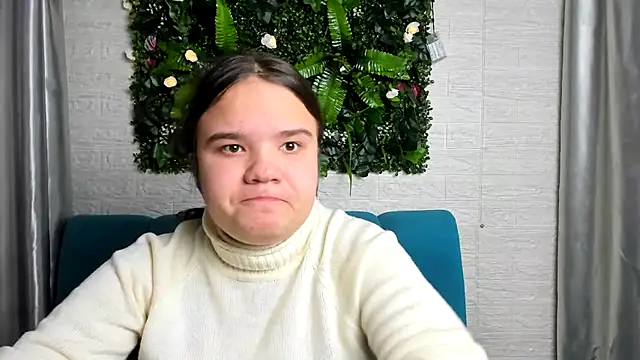 Snapshot of AdeleCruz chatting on 01/08/25, 04:11 AdeleCruz online show from 01/08/25, 04:11