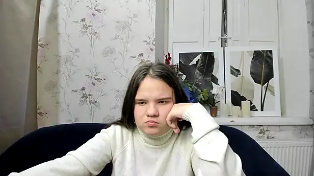 Snapshot of AdeleCruz chatting on 01/09/25, 03:55 AdeleCruz online show from 01/09/25, 03:55