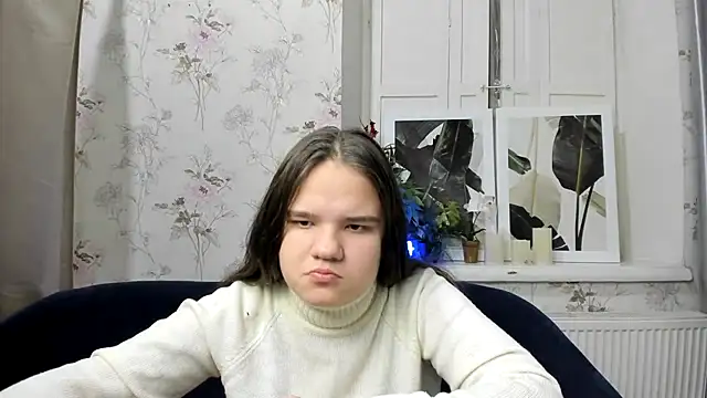 Snapshot of AdeleCruz chatting on 01/10/25, 08:18 AdeleCruz online show from 01/10/25, 08:18