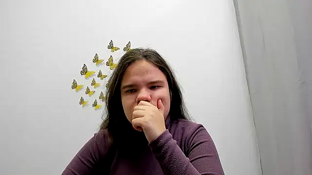 Snapshot of AdeleCruz chatting on 01/15/25, 08:20 AdeleCruz online show from 01/15/25, 08:20