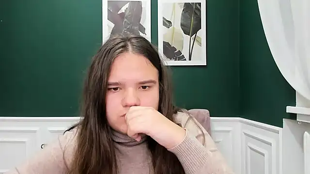 Snapshot of AdeleCruz chatting on 01/23/25, 04:26 AdeleCruz online show from 01/23/25, 04:26