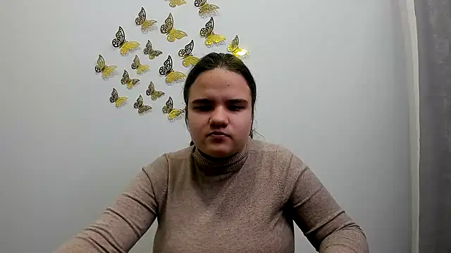 Snapshot of AdeleCruz chatting on 02/01/25, 01:09 AdeleCruz online show from 02/01/25, 01:09