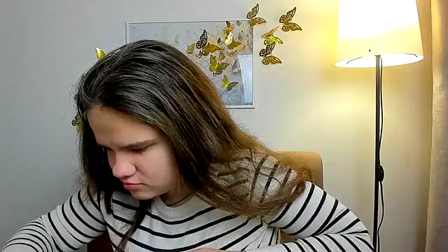 Snapshot of AdeleCruz chatting on 02/16/25, 08:10 AdeleCruz online show from 02/16/25, 08:10