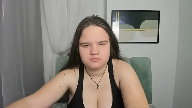 Snapshot of AdeleCruz chatting on 03/06/25, 01:03 AdeleCruz online show from 03/06/25, 01:03