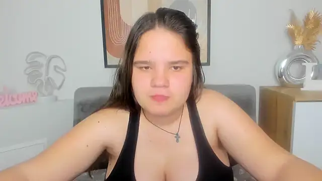 Snapshot of AdeleCruz chatting on 03/12/25, 04:35 AdeleCruz online show from 03/12/25, 04:35