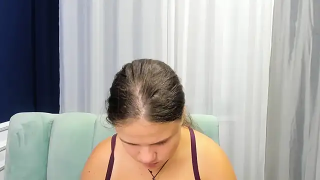 Snapshot of AdeleCruz chatting on 09/10/25, 12:05 AdeleCruz online show from 09/10/25, 12:05