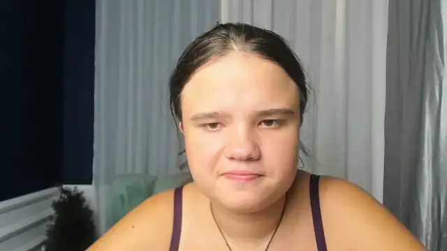 Snapshot of AdeleCruz chatting on 09/11/25, 12:16 AdeleCruz online show from 09/11/25, 12:16