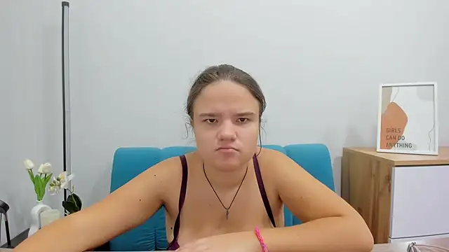 Snapshot of AdeleCruz chatting on 10/11/25, 07:29 AdeleCruz online show from 10/11/25, 07:29