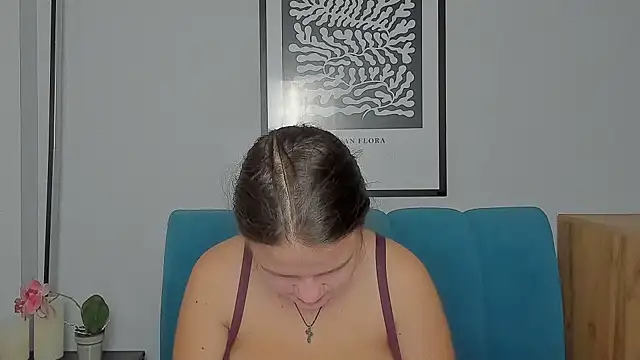 Snapshot of AdeleCruz chatting on 01/11/26, 10:09 AdeleCruz online show from 01/11/26, 10:09