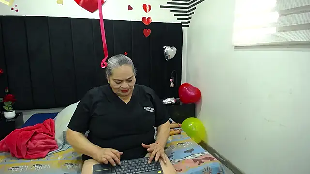 VickyBoobss online show from 02/20/26, 07:25