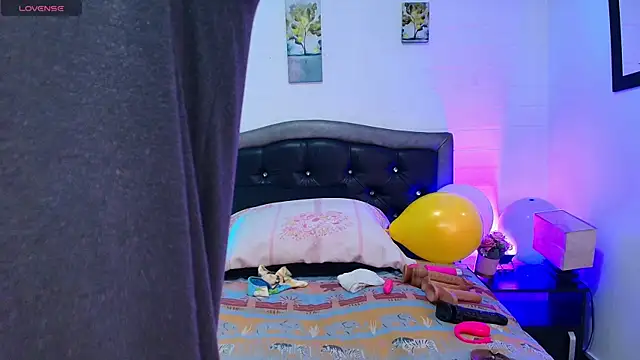 VickyBoobss online show from 04/05/26, 12:35