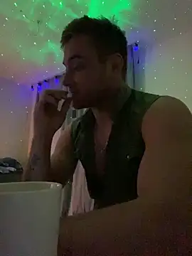 viamen online show from 01/11/25, 04:14