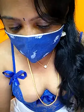 Snapshot of kanikasree chatting on 01/09/25, 04:49 kanikasree online show from 01/09/25, 04:49