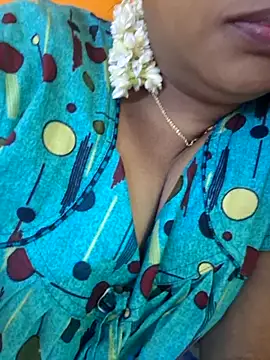 Snapshot of kanikasree chatting on 09/12/25, 07:52 kanikasree online show from 09/12/25, 07:52