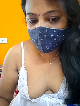 Snapshot of kanikasree chatting on 09/16/25, 09:43 kanikasree online show from 09/16/25, 09:43