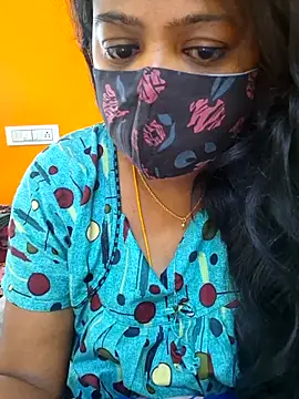 Snapshot of kanikasree chatting on 09/22/25, 04:36 kanikasree online show from 09/22/25, 04:36