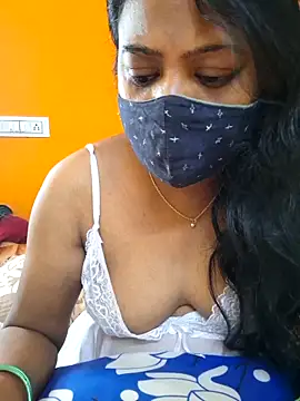 Snapshot of kanikasree chatting on 09/24/25, 04:05 kanikasree online show from 09/24/25, 04:05