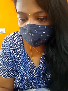 Snapshot of kanikasree chatting on 10/09/25, 08:23 kanikasree online show from 10/09/25, 08:23