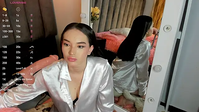 chelsea bolton  online show from 09/30/25, 08:36